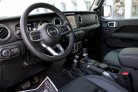 vert Jeep Wrangler 80e anniversaire édition limitée 2021 for rent in Dubaï 3